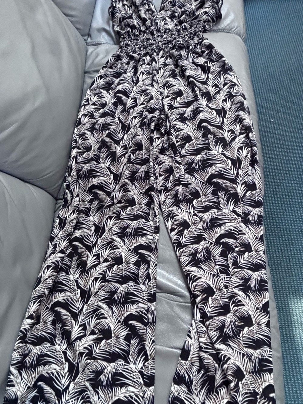 Max Studio jumpsuit small - Picture 4 of 6